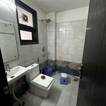 Bathroom in 2 BHK Builder Floor at Sector 43 – for Rent