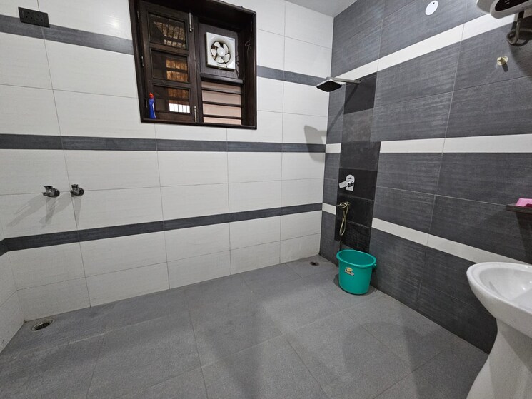 Attached Bathroom, ats-one-hamlet 3.5 Bedroom 1759 Sq.Ft. Apartment In Sector 104 Noida 9813023