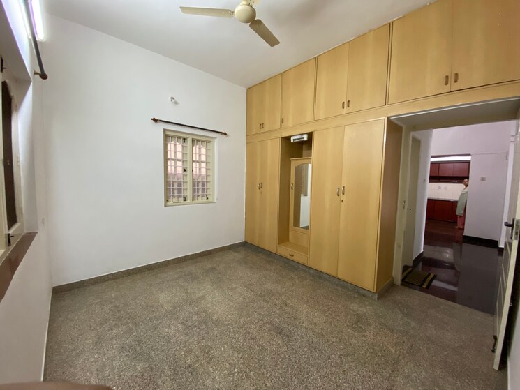 Room, kanaka nagar 2 Bedroom 1200 Sq.Ft. Builder Floor In Kanaka Nagar Bangalore 9813039