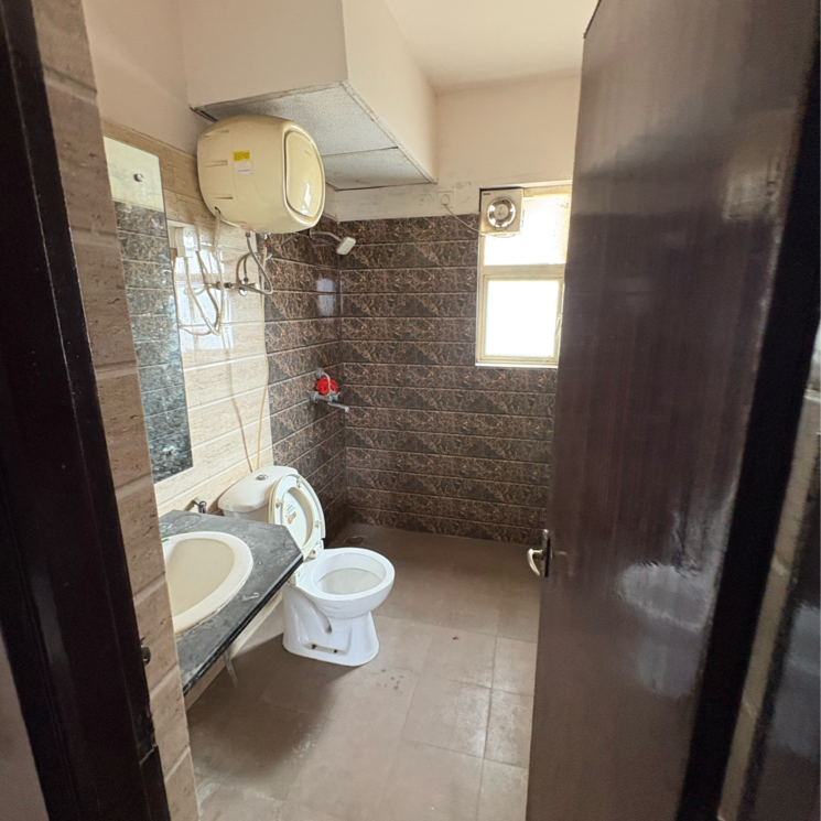 Bathroom, piedmont-taksila-heights 3 Bedroom 1539 Sq.Ft. Apartment In Sector 37c Gurgaon 9813059