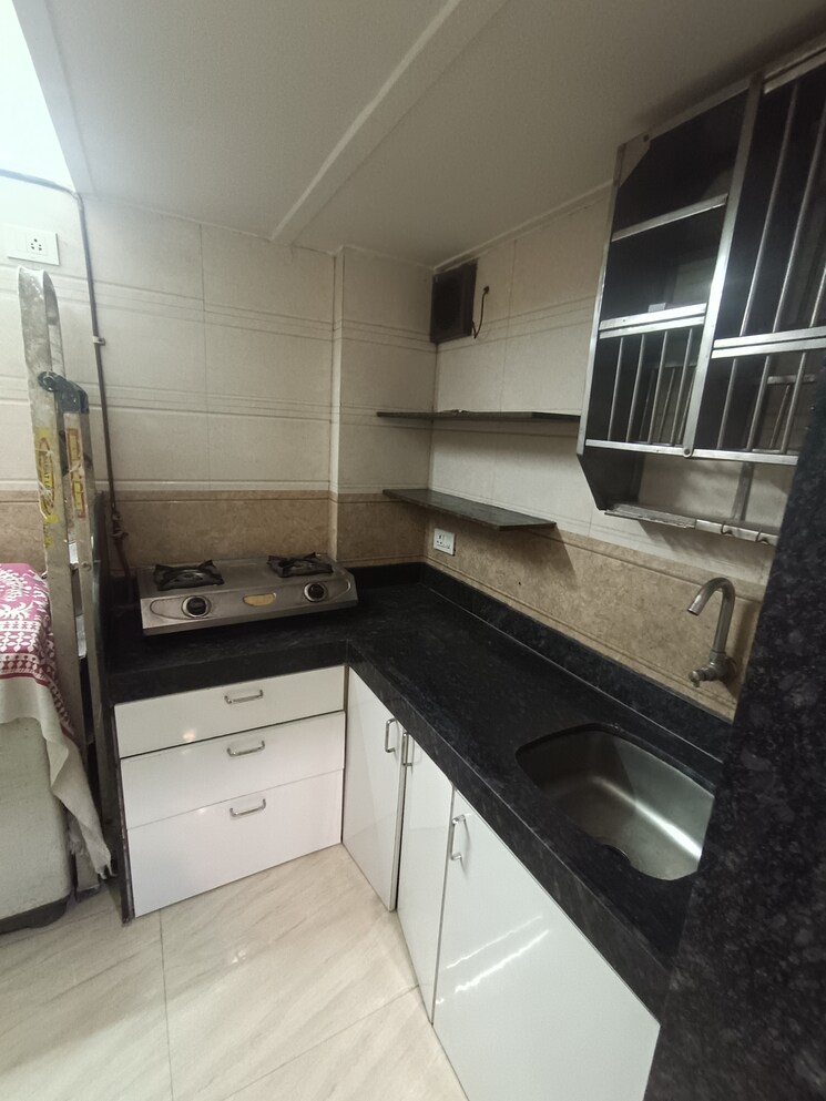 Kitchen, bindra-complex 1 RK 225 Sq.Ft. Apartment In Andheri East Mumbai 9813096