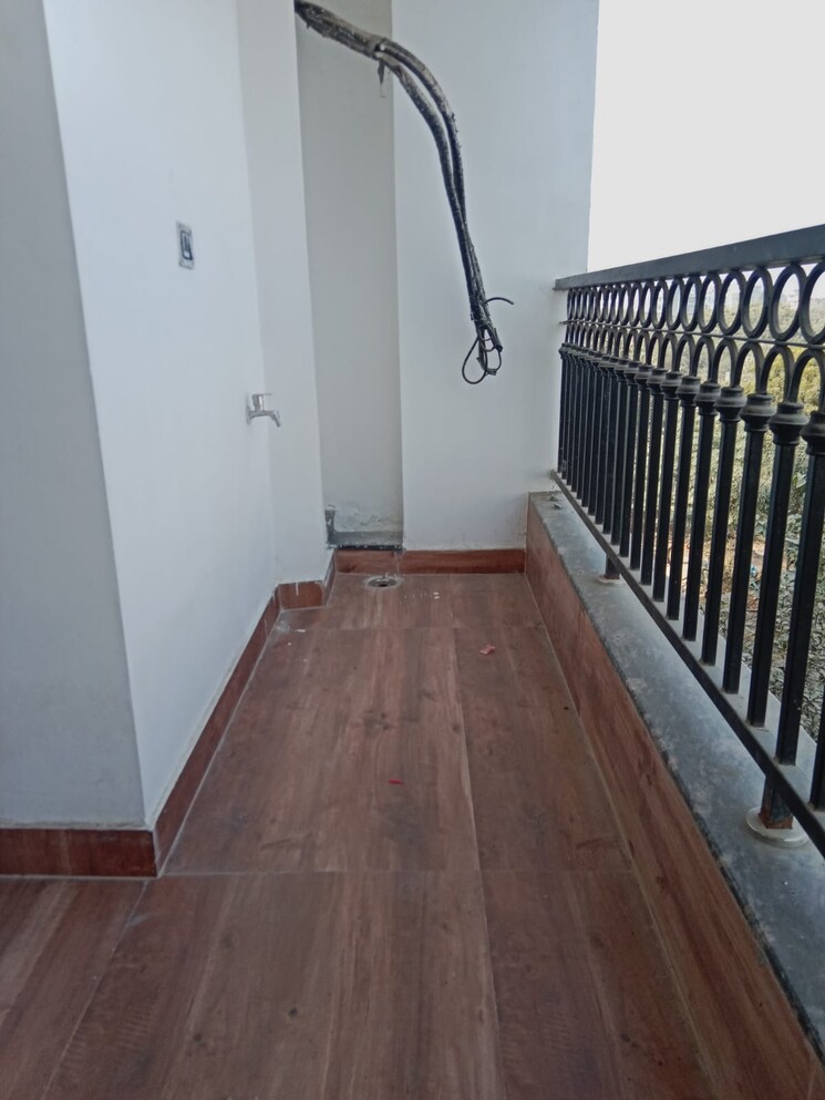 Balcony, neb sarai 2 Bedroom 900 Sq.Ft. Builder Floor In Neb Sarai Delhi 9813100
