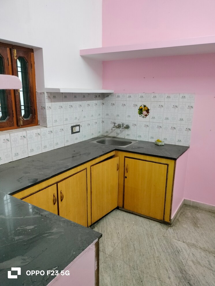 Kitchen, gomti nagar 2 Bedroom 2200 Sq.Ft. Builder Floor In Gomti Nagar Lucknow 9813153