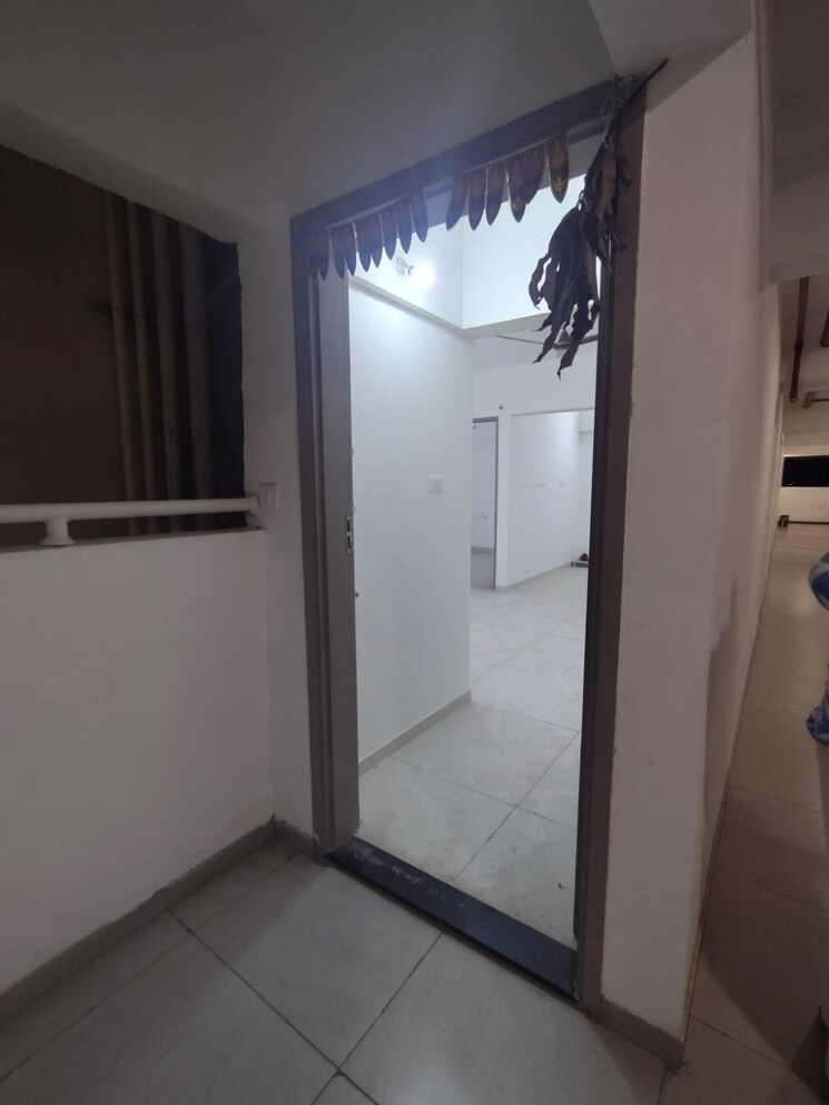 Room, paranjape-trident-towers 2 Bedroom 845 Sq.Ft. Apartment In Wakad Pune 9813248