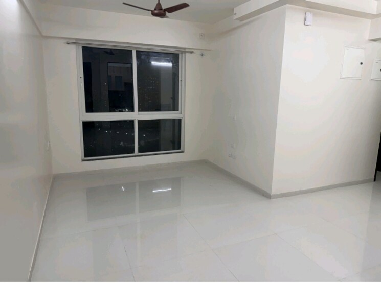 Room, dosti-west-county-phase-4-dosti-pine 2 Bedroom 641 Sq.Ft. Apartment In Balkum Pada Thane 9813259