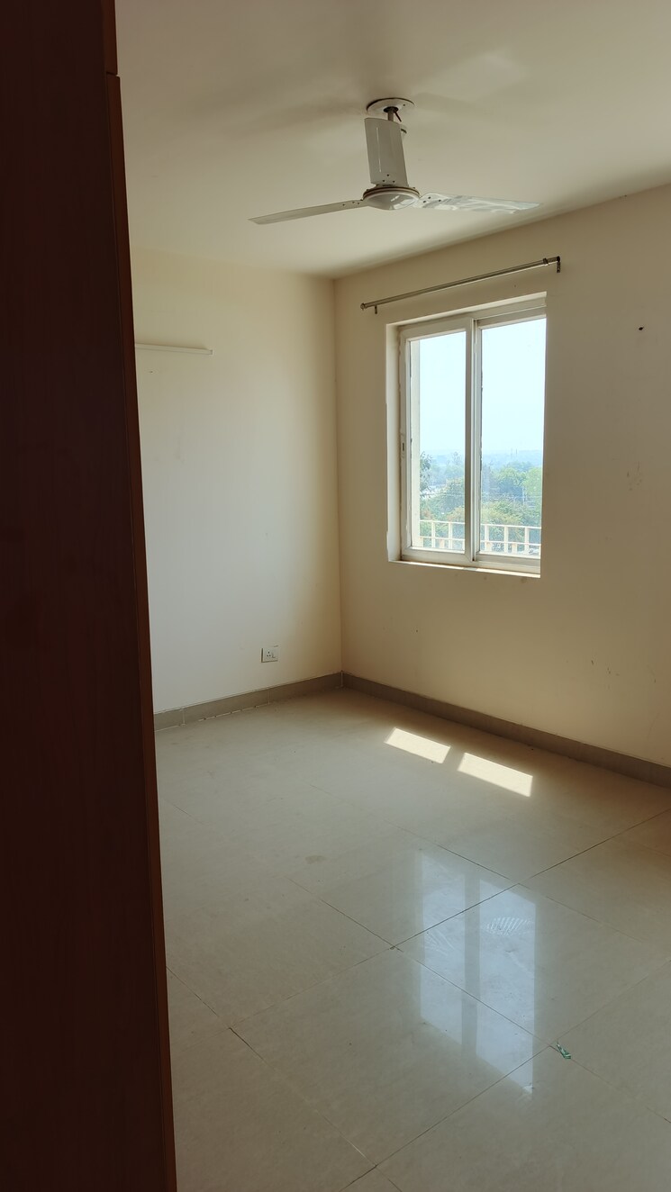 Room, emaar-emerald-floors-premier 3.5 Bedroom 1975 Sq.Ft. Apartment In Sector 65 Gurgaon 9813333