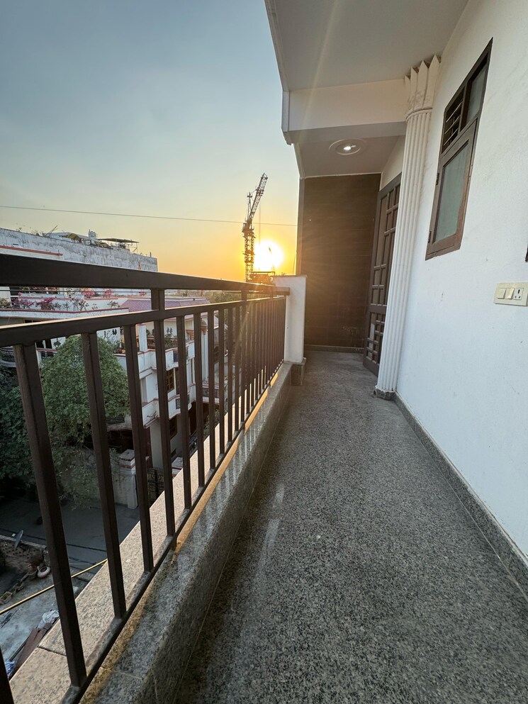 Cover Image, chattarpur 2 Bedroom 950 Sq.Ft. Builder Floor In Chattarpur Delhi 9813443