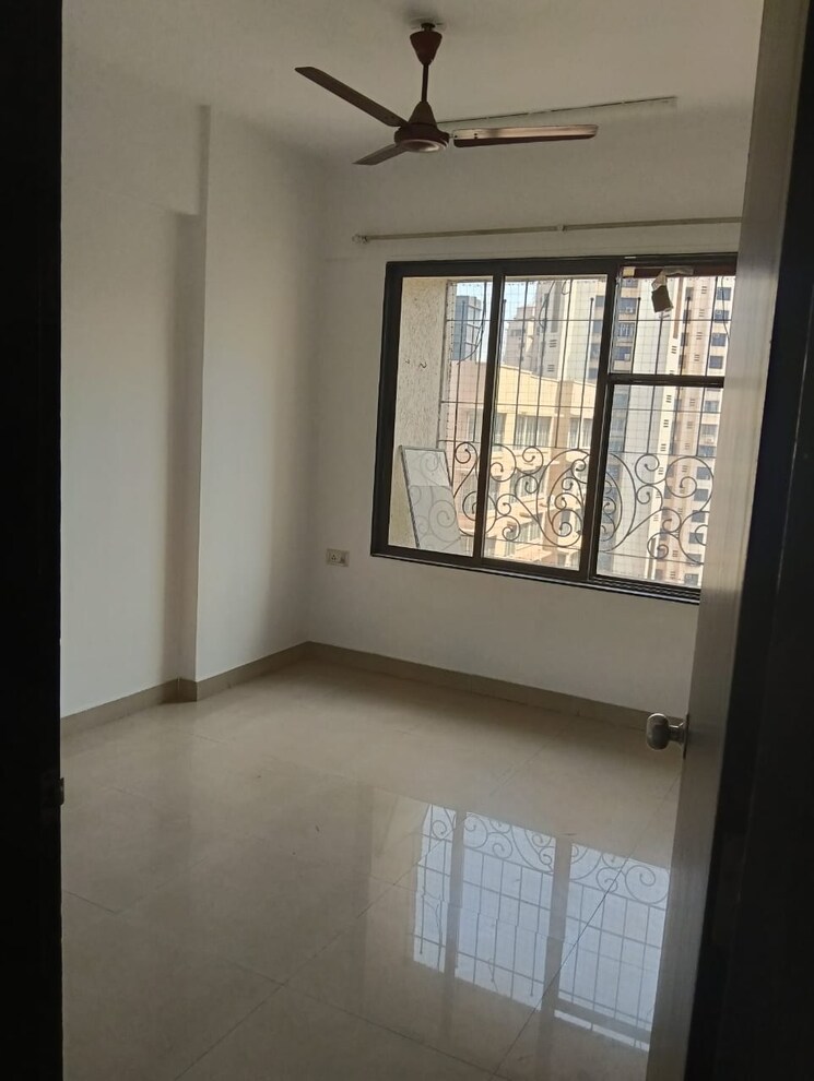 Room, supreme-lake-homes 2 Bedroom 780 Sq.Ft. Apartment In Powai Mumbai 9813461
