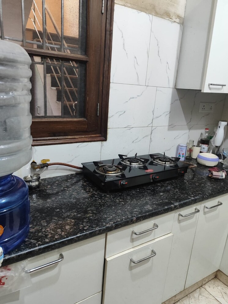 Kitchen, rwa-apartments-sector-30 1 RK 450 Sq.Ft. Villa In Sector 30 Noida 9813518