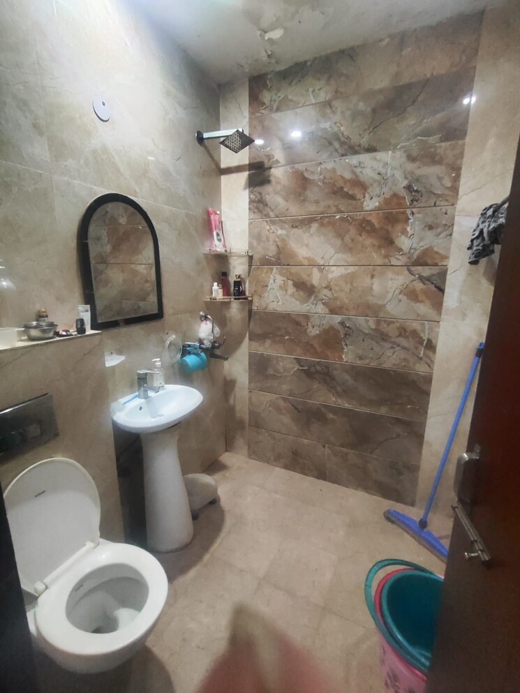 Bathroom, rwa-apartments-sector-30 1 RK 450 Sq.Ft. Villa In Sector 30 Noida 9813518