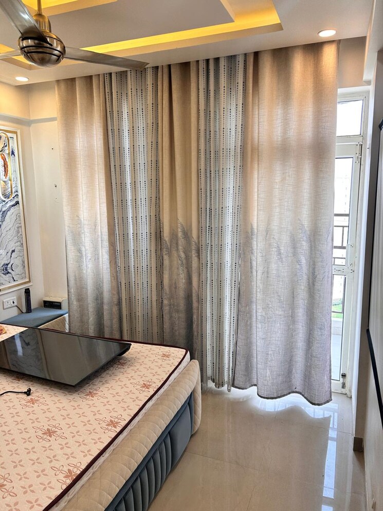 Living Room, suncity-avenue-76 2 Bedroom 582 Sq.Ft. Apartment In Sector 76 Gurgaon 9813525