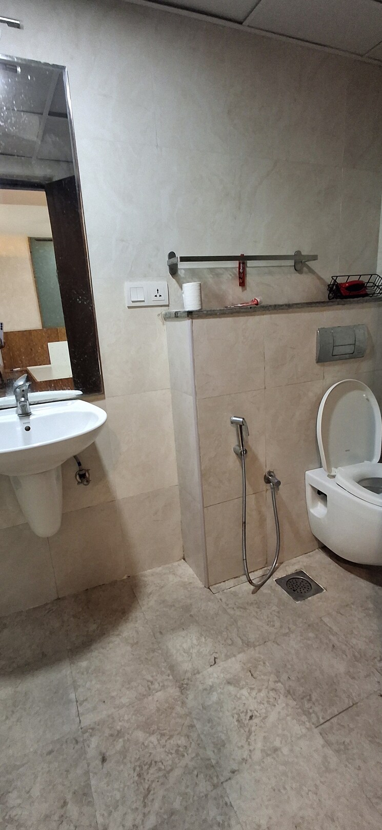 Bathroom, golf-edge 4 Bedroom 3410 Sq.Ft. Apartment In Gachibowli Hyderabad 9813536