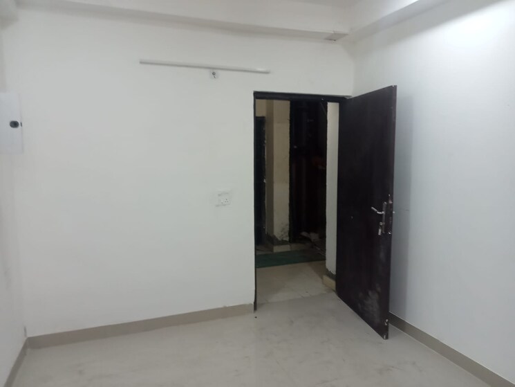 Room, panchsheel-greens-ii 2 Bedroom 915 Sq.Ft. Apartment In Sector 16 Greater Noida Greater Noida 9813636