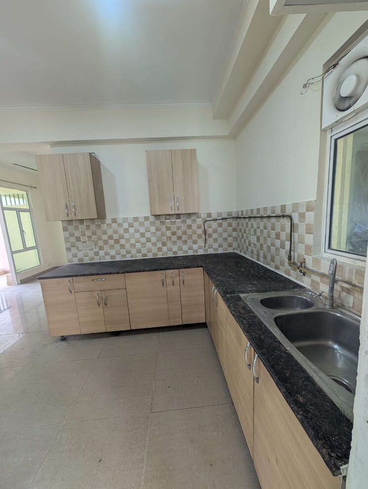 Kitchen, gaur-city-2-11th-avenue 3 Bedroom 871 Sq.Ft. Apartment In Sector 16c Greater Noida Greater Noida 9813657