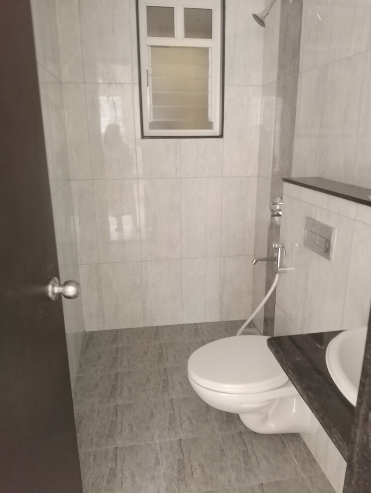 Bathroom, kolte-patil-life-republic-r-10 2 Bedroom 680 Sq.Ft. Apartment In Hinjewadi Pune 9813671