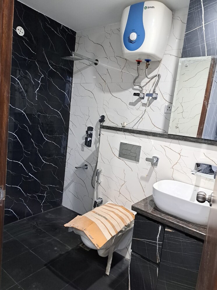 Bathroom, ardee-city 3 Bedroom 300 Sq.Ft. Builder Floor In Sector 52 Gurgaon 9813670