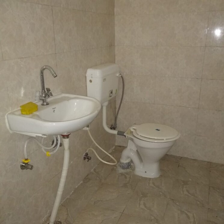 Bathroom, sector 19 3 Bedroom 1251 Sq.Ft. Independent House In Sector 19 Noida 9813724