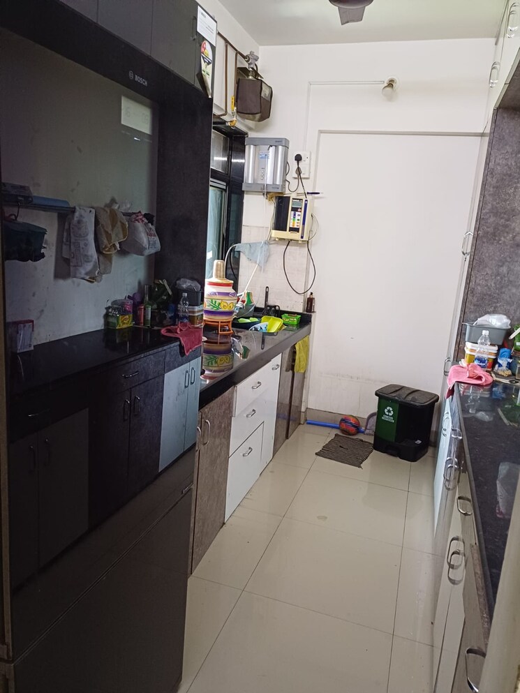 Kitchen, haware-estate 3 Bedroom 990 Sq.Ft. Apartment In Kasarvadavali Thane 9813748