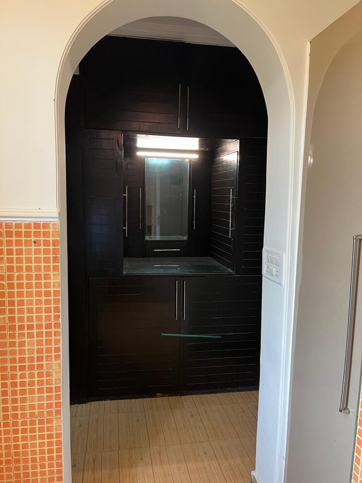 Bathroom, karamyogi-apartments 3 Bedroom 1780 Sq.Ft. Apartment In Sector 10a Gurgaon 9814139