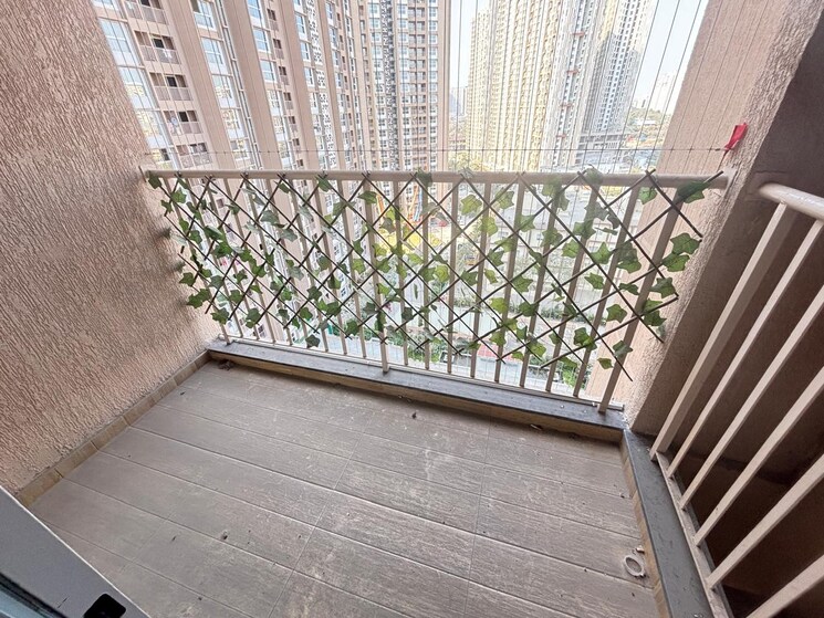 Balcony, godrej-green-vistas 2 Bedroom 760 Sq.Ft. Apartment In Mahalunge Pune 9813946