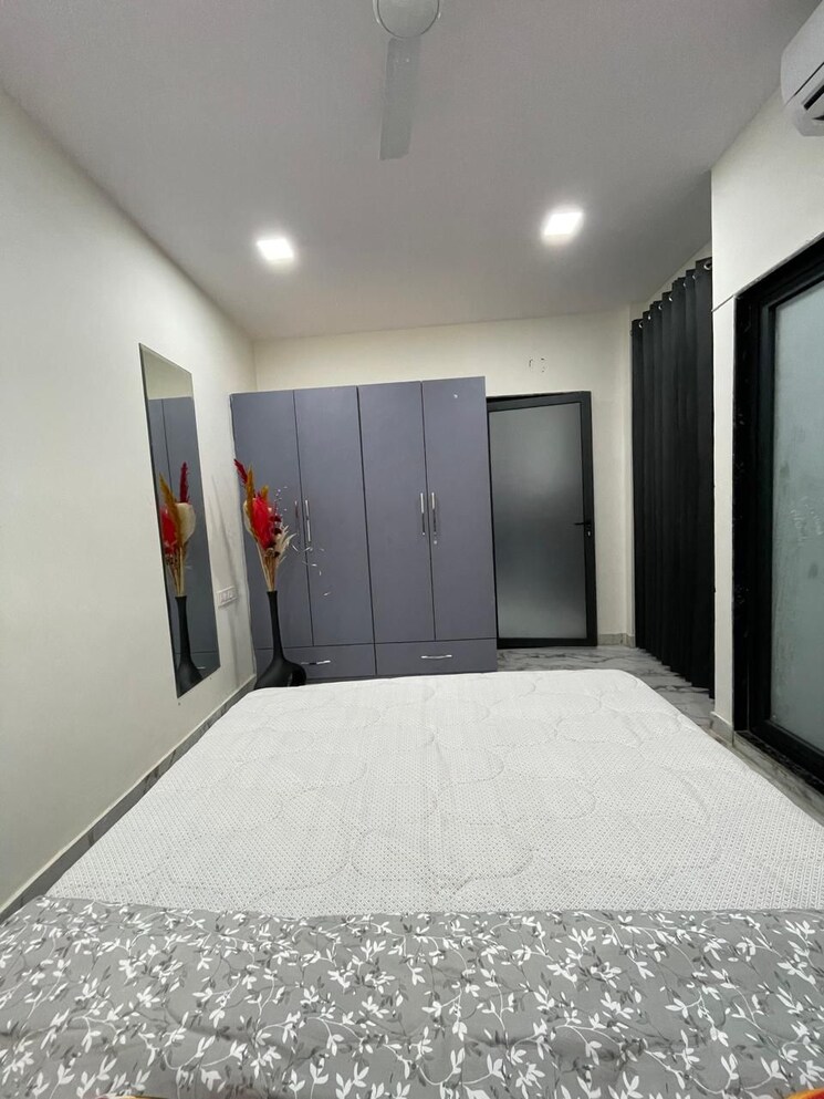 Bedroom, sector 31 1 Bedroom 720 Sq.Ft. Builder Floor In Sector 31 Gurgaon 9814489