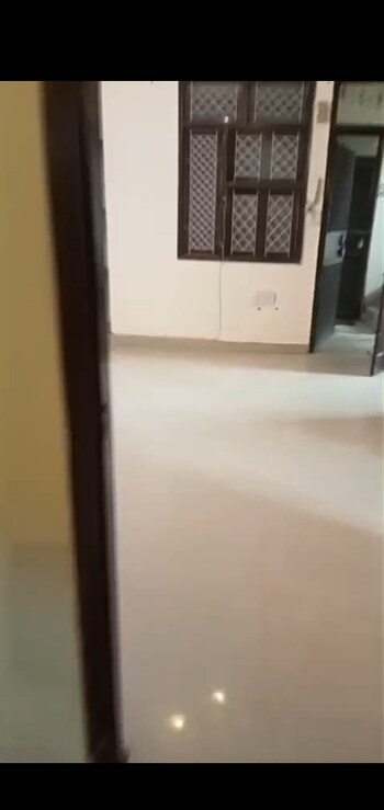 3 BHK Builder Floor for Rent in Mahavir Enclave, Delhi