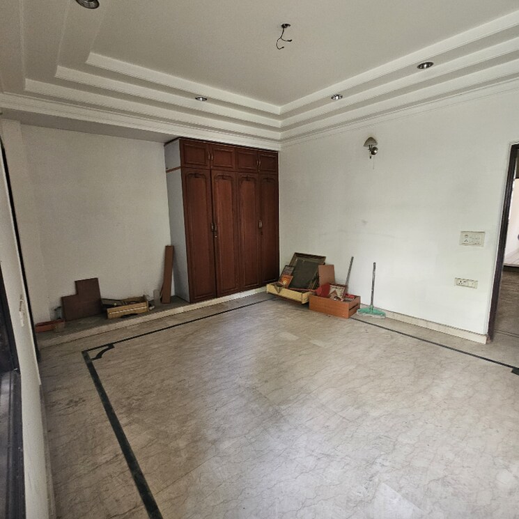 Room, civil lines 6+ Bedroom 7000 Sq.Ft. Independent House In Civil Lines Delhi 9815193