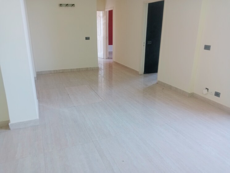 Cover Image, pioneer-park-phase-1 3.5 Bedroom 2061 Sq.Ft. Apartment In Sector 61 Gurgaon 9815413