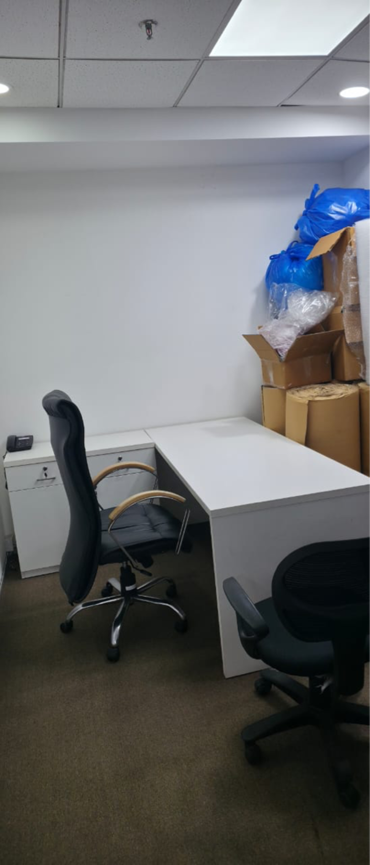 Team Area, spaze-itech-park Commercial Office Space 1800 Sq.Ft. In Sispal Vihar Gurgaon 9815566