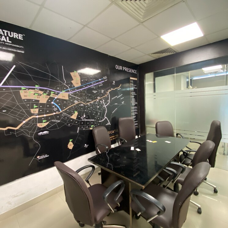 Team Area, spaze-itech-park Commercial Office Space 2000 Sq.Ft. In Sispal Vihar Gurgaon 9815573