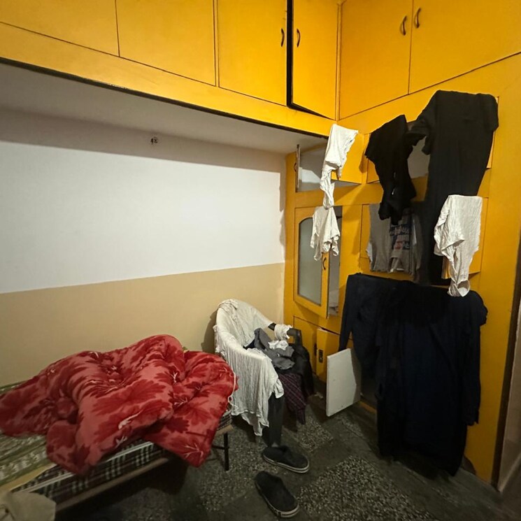  Parking, katwaria sarai 3.5 Bedroom 1250 Sq.Ft. Builder Floor In Katwaria Sarai Delhi 9815784