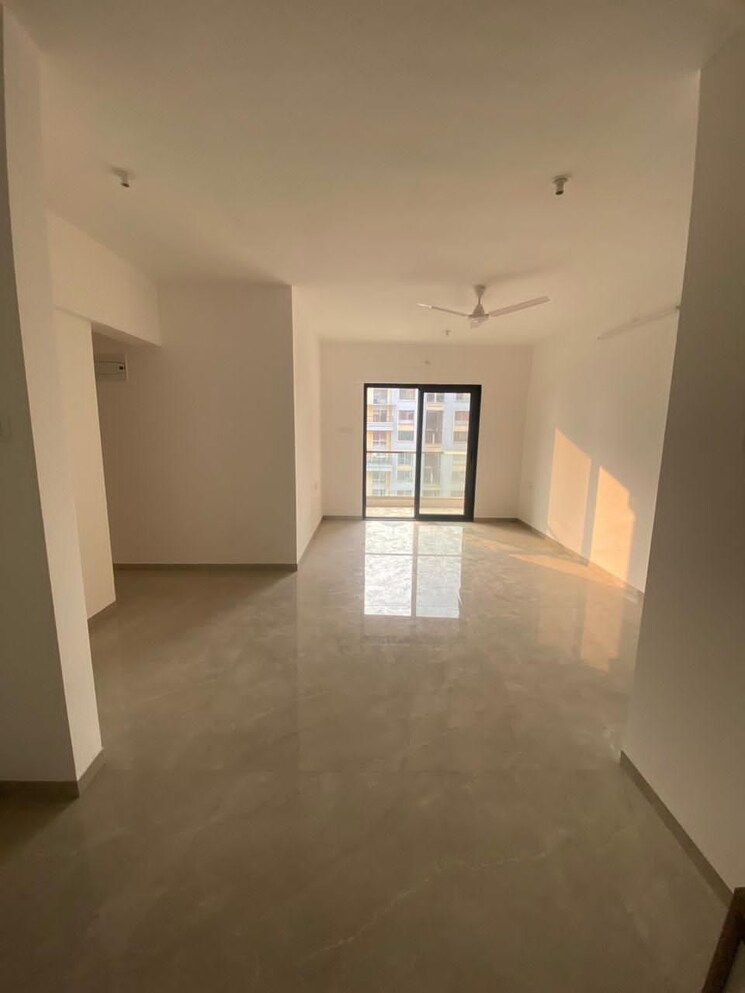 Room, choice-goodwill-crescent 2 Bedroom 635 Sq.Ft. Apartment In Mundhwa Pune 9816076