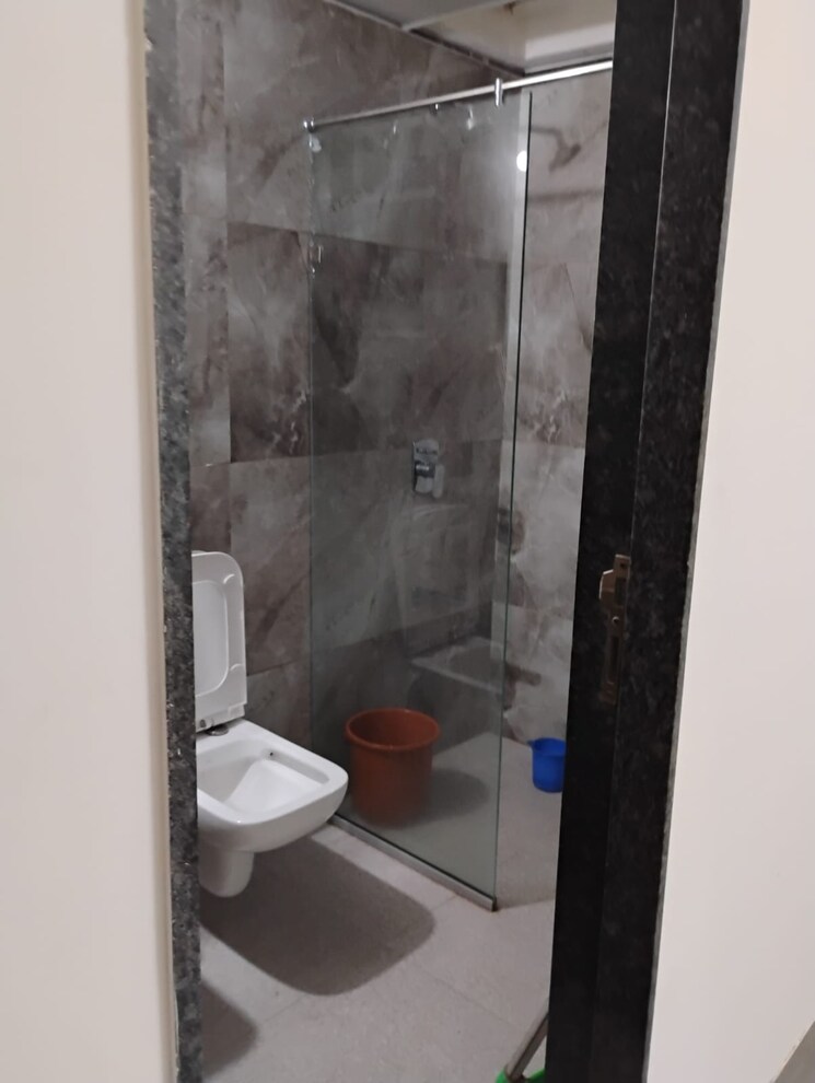 Bathroom, shubh-gateway 4 Bedroom 1700 Sq.Ft. Apartment In Viman Nagar Pune 9816528