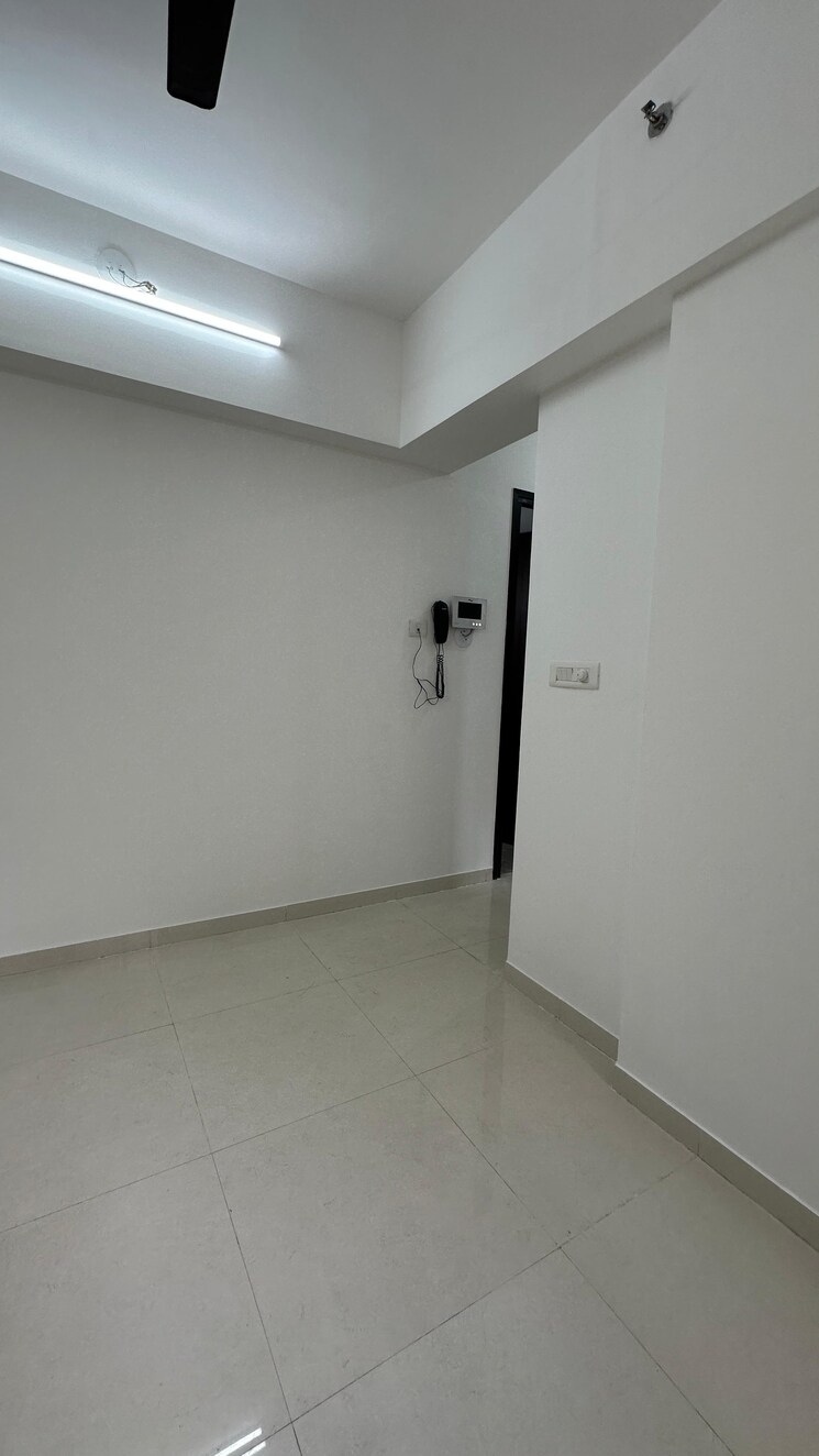 Room, lodha-splendora 1 Bedroom 550 Sq.Ft. Apartment In Ghodbunder Road Thane 9816721