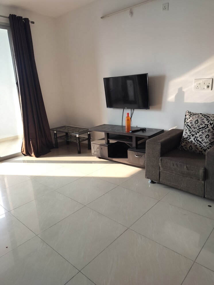 Living Room, amanora-future-towers 3 Bedroom 1550 Sq.Ft. Apartment In Hadapsar Pune 9817396