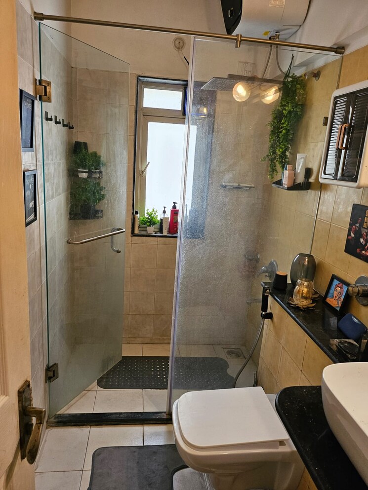 Master Bedroom, mirchandani-palms 3 Bedroom 2400 Sq.Ft. Apartment In Rahatani Pune 9817493