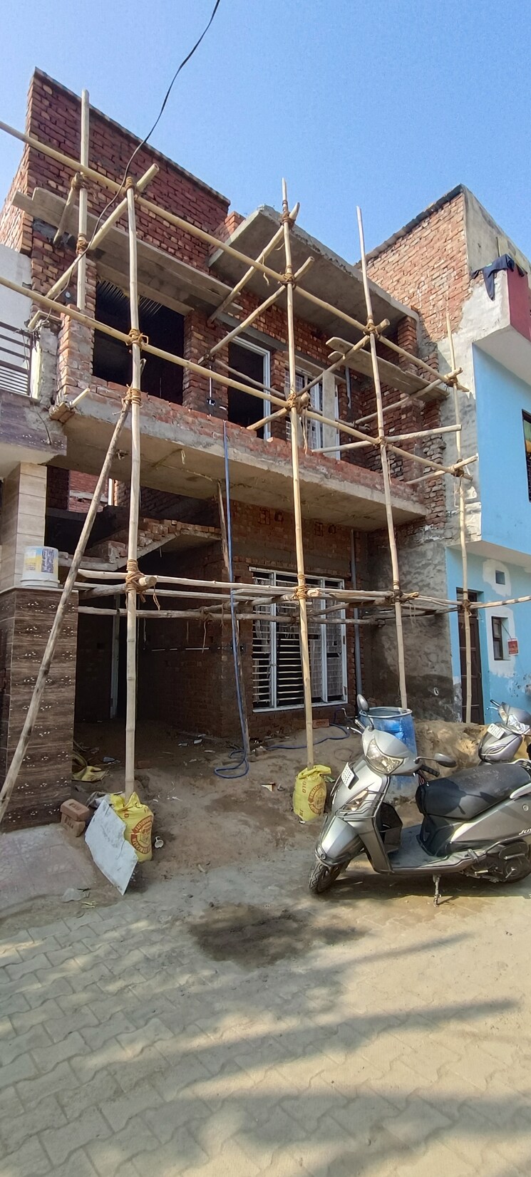 Cover Image, patiala road 3 Bedroom 100 Sq.Yd. Independent House In Patiala Road Zirakpur 9817590