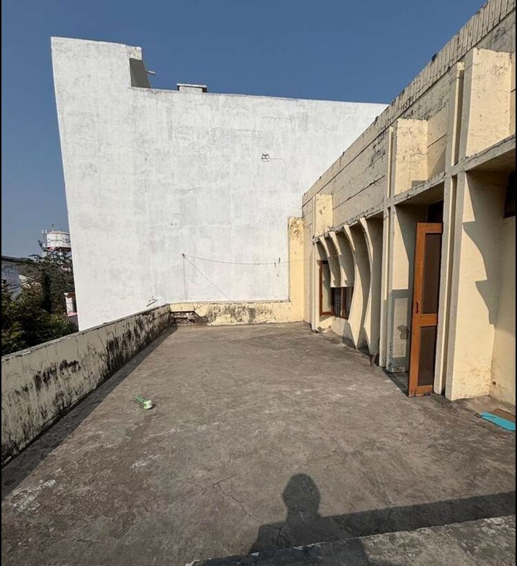 Exterior View, niralanagar Commercial Office Space 3000 Sq.Ft. In Niralanagar Lucknow 9818267