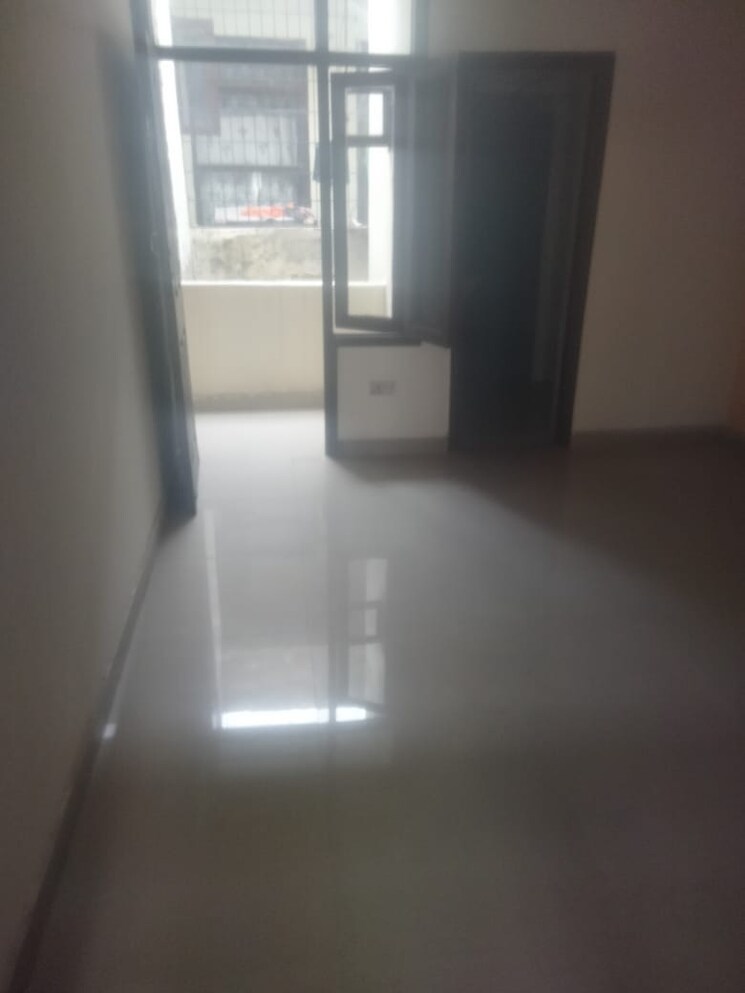 undefined, vip road 2 Bedroom 1050 Sq.Ft. Apartment In Vip Road Zirakpur 9818170