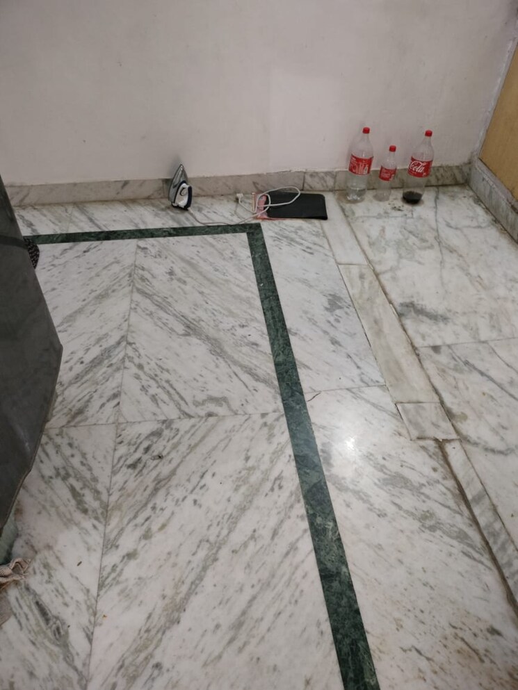 Bedroom, saket 2 Bedroom 560 Sq.Ft. Apartment In Saket Delhi 9818349