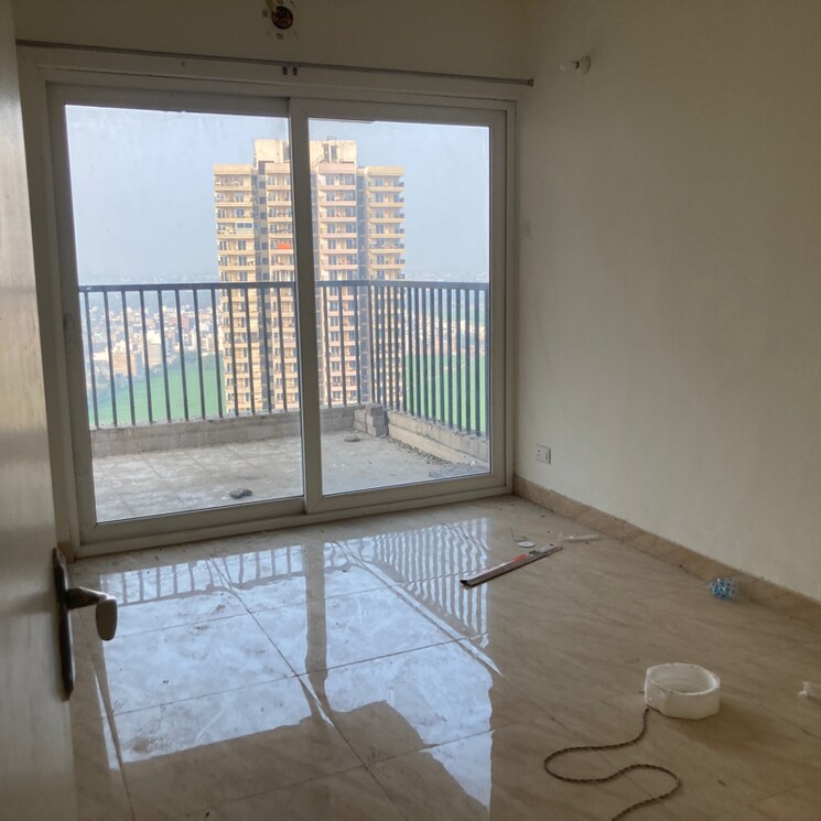 Room, gaur-yamuna-city-16th-park-view 2 Bedroom 1270 Sq.Ft. Apartment In Sector 19 Yamuna Expressway Greater Noida 9818442