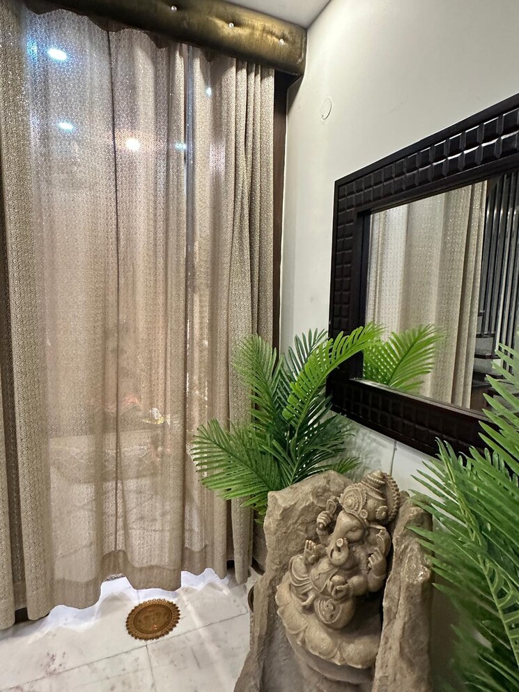 Balcony, sushant-lok-3 6+ Bedroom 5800 Sq.Ft. Independent House In Sector 57 Gurgaon 9818436