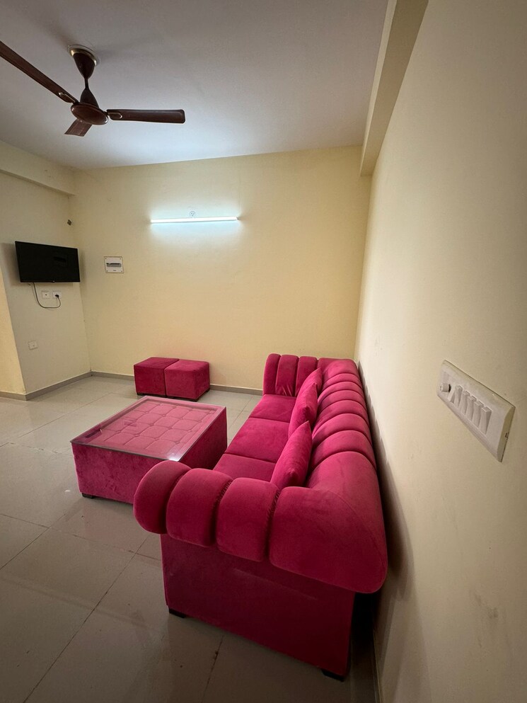 Cover Image, pyramid-heights 2 Bedroom 600 Sq.Ft. Apartment In Sector 85 Gurgaon 9818439