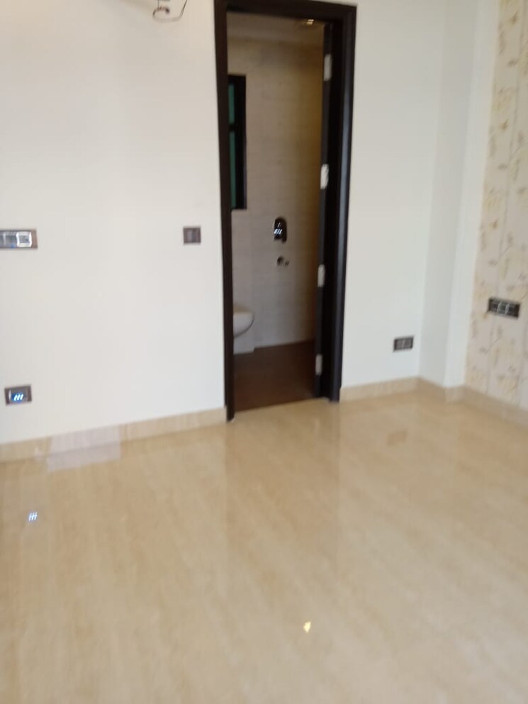 Room, ireo-uptown 3.5 Bedroom 1750 Sq.Ft. Apartment In Sector 66 Gurgaon 9818559