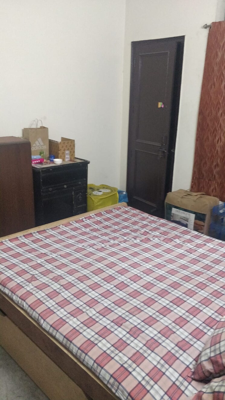 Bedroom, rwa-apartments 2 Bedroom 2000 Sq.Ft. Apartment In Sector 31 Noida 9818597