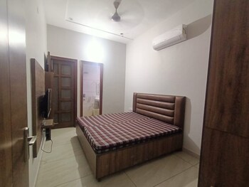 1 RK House for Rent in Sector 31, Noida