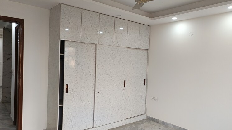 Room, patel nagar 2 Bedroom 1000 Sq.Ft. Builder Floor In Patel Nagar Delhi 9819138