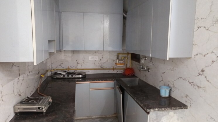 Kitchen, patel nagar 2 Bedroom 1000 Sq.Ft. Builder Floor In Patel Nagar Delhi 9819138