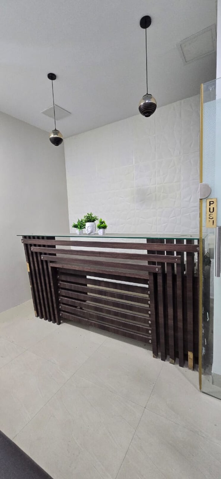 Room, pride-icon-kharadi Commercial Office Space in IT/SEZ 2300 Sq.Ft. In Kharadi Pune 9819234