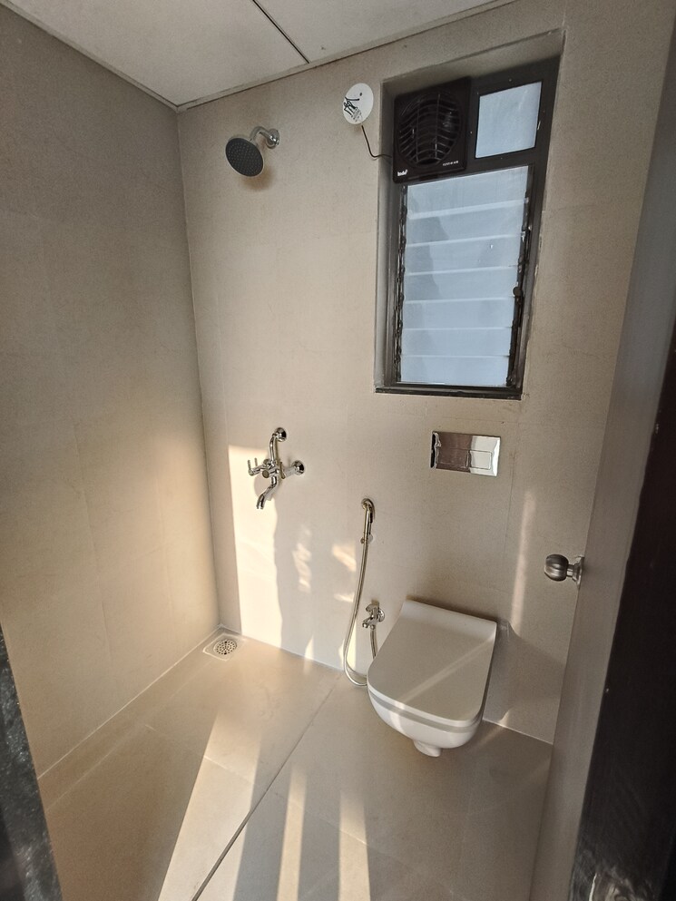 Bathroom, runwal-my-city-codename-walk 1.5 Bedroom 580 Sq.Ft. Apartment In Dombivli East Thane 9819266
